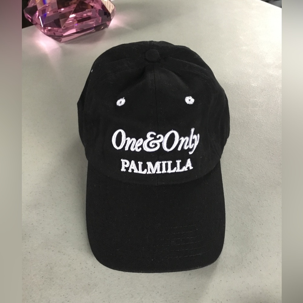ONE & ONLY PALMILLA NWOT BLACK WHITE LOGO HAT UNITALLA/ONE SIZE FITS MOST